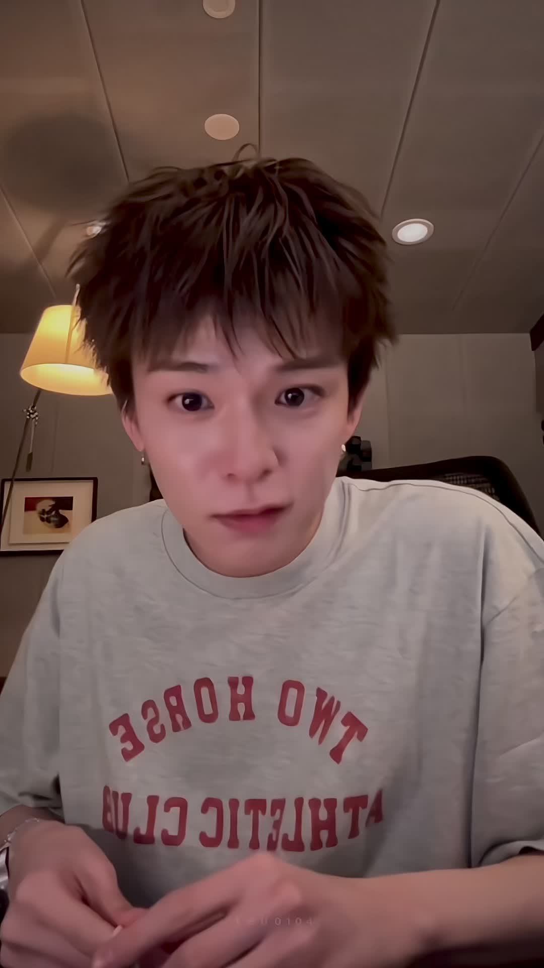 @만자