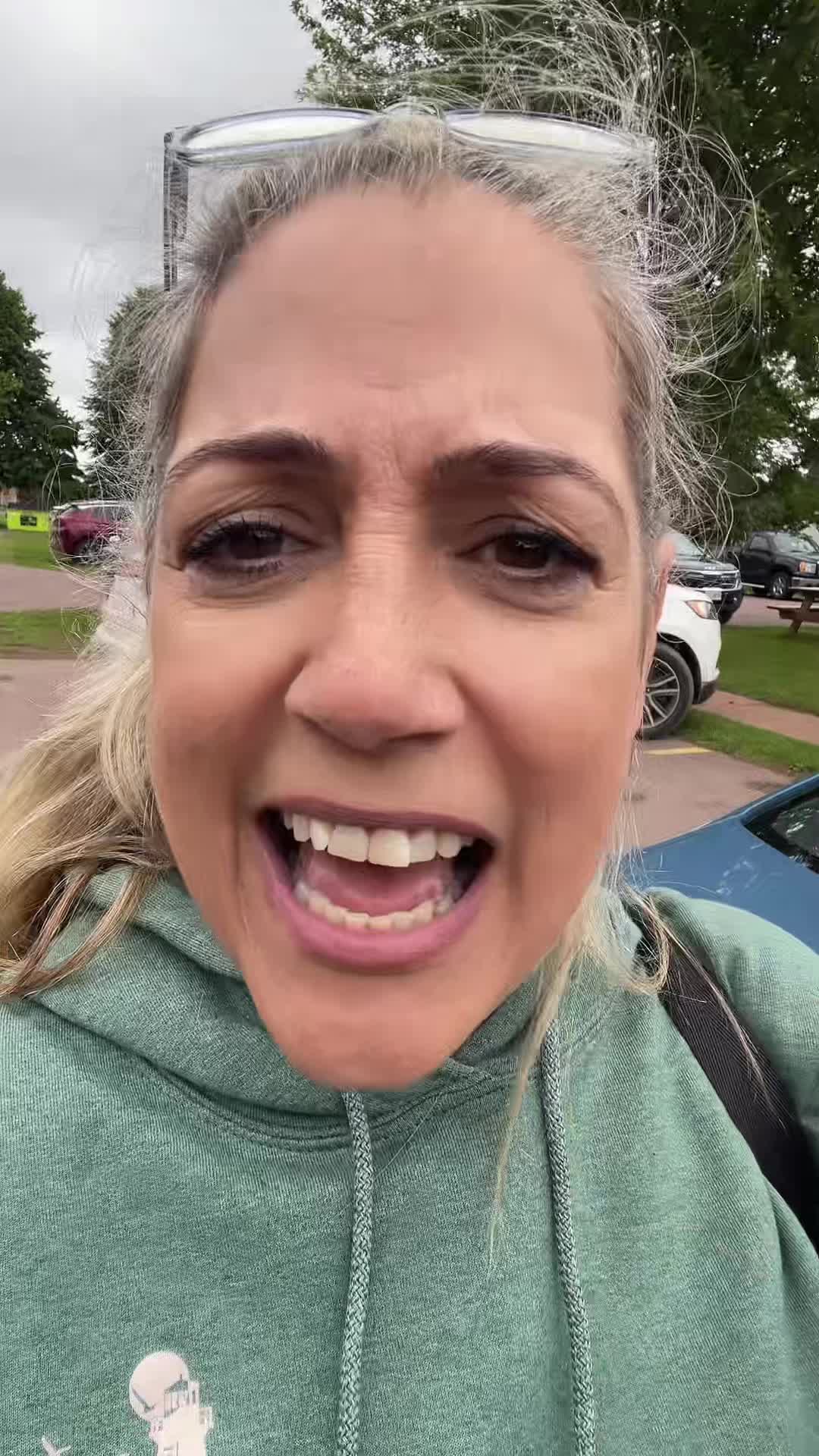 @Christi 🇨🇦