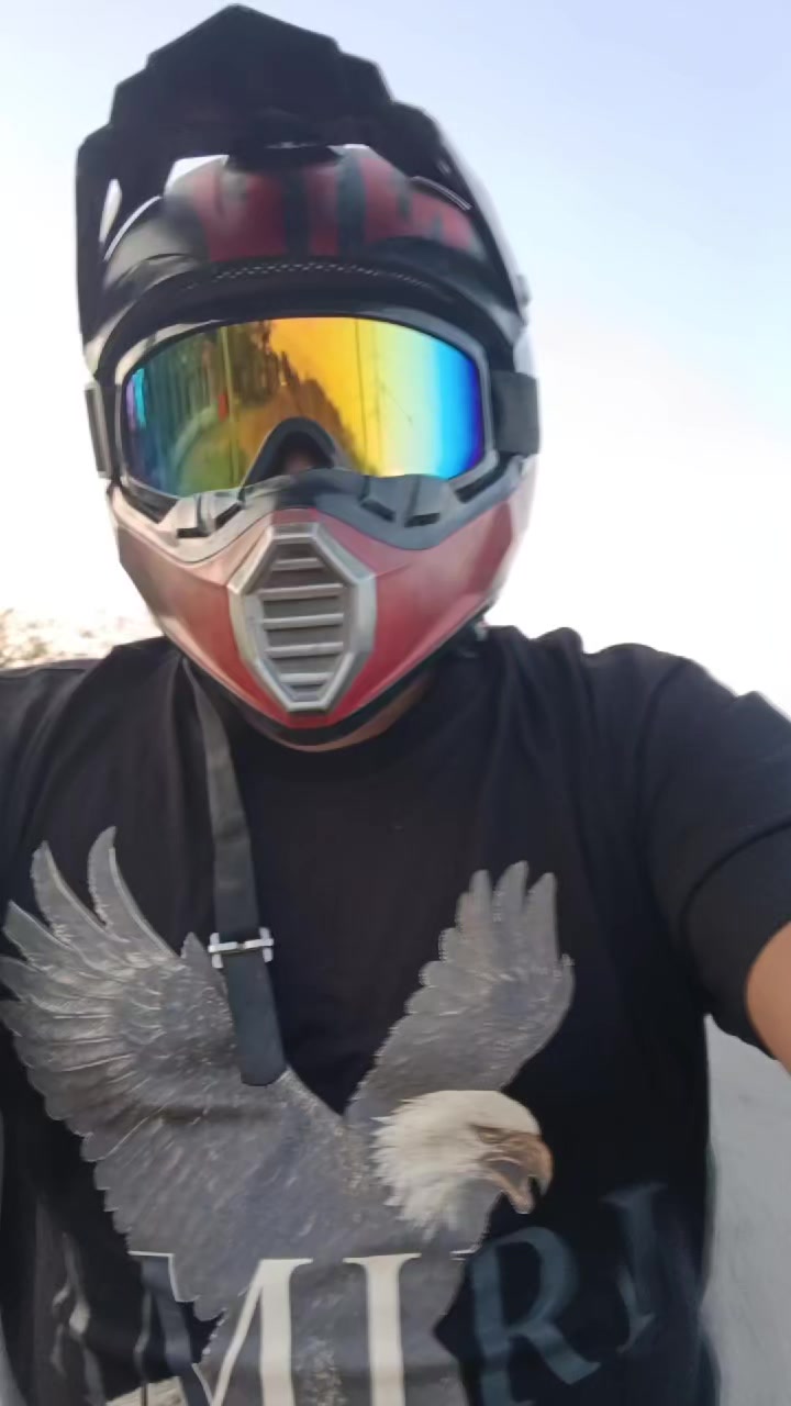 @PinoHernándezoficial