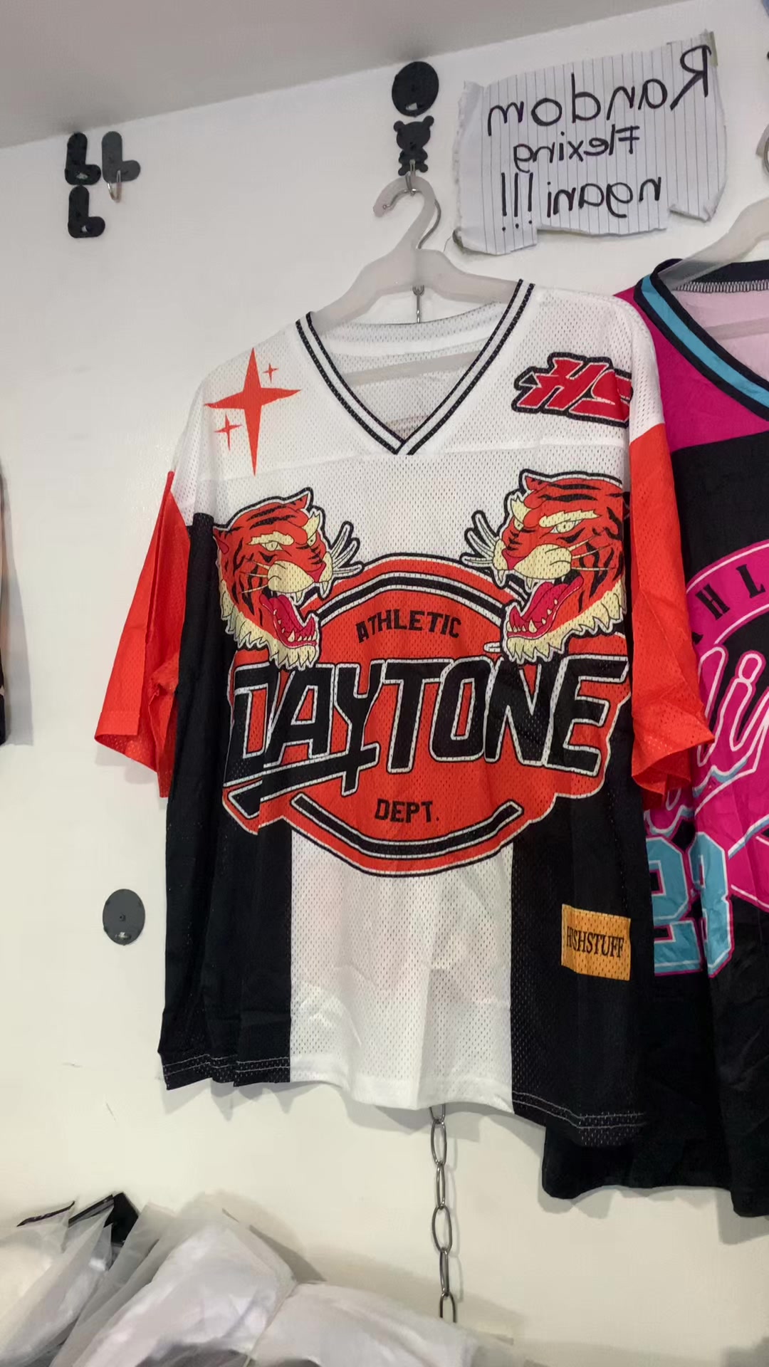 @OutfitsForMens