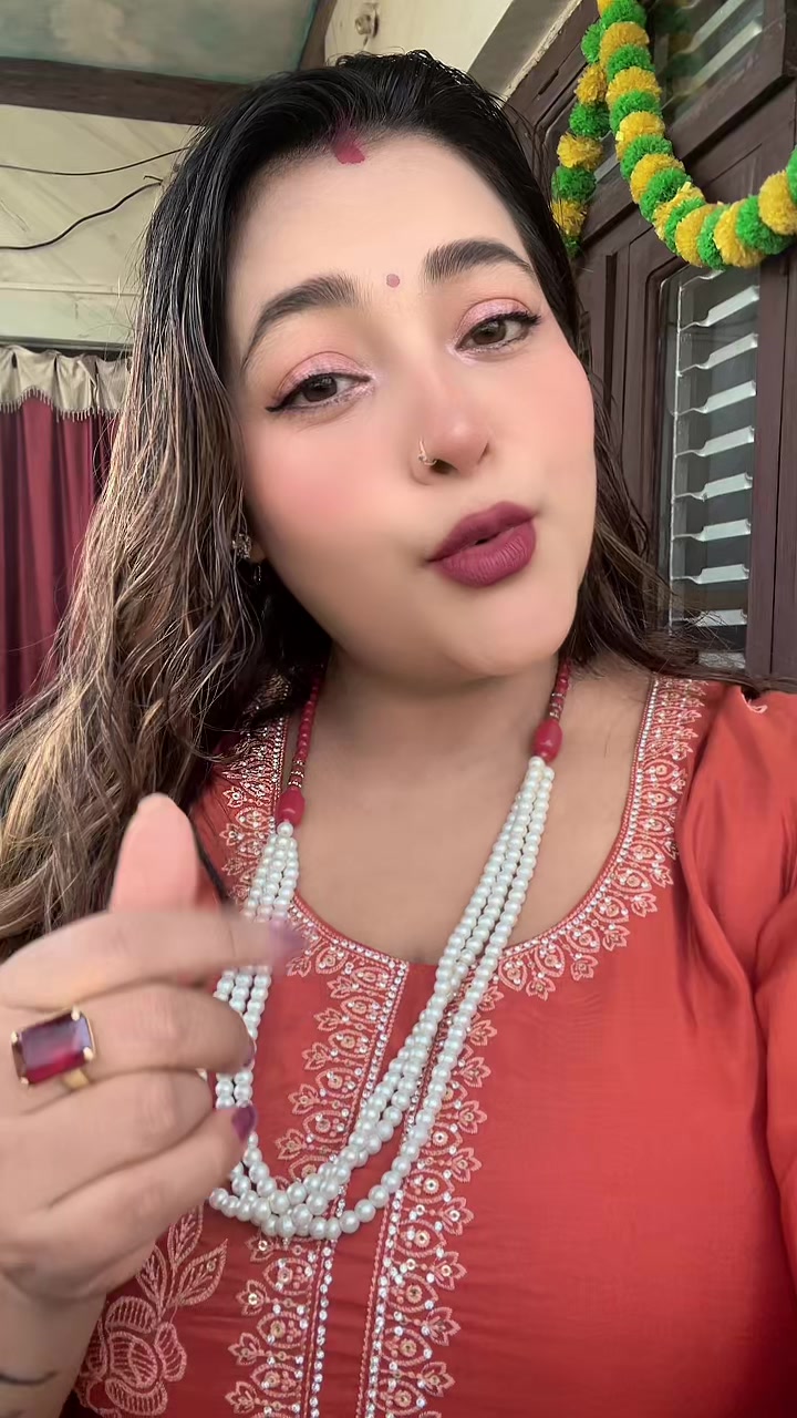 @🦋Dimple girl🦋