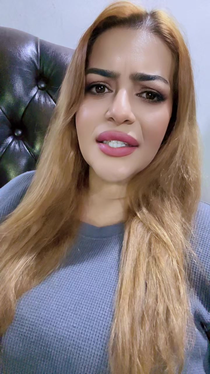 @missrara_kf