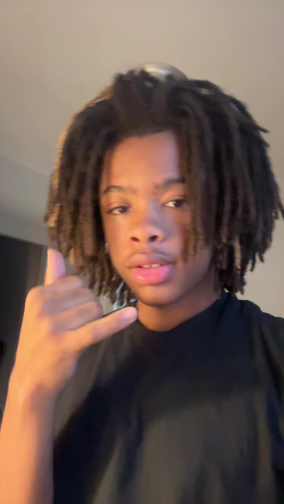 @Syn