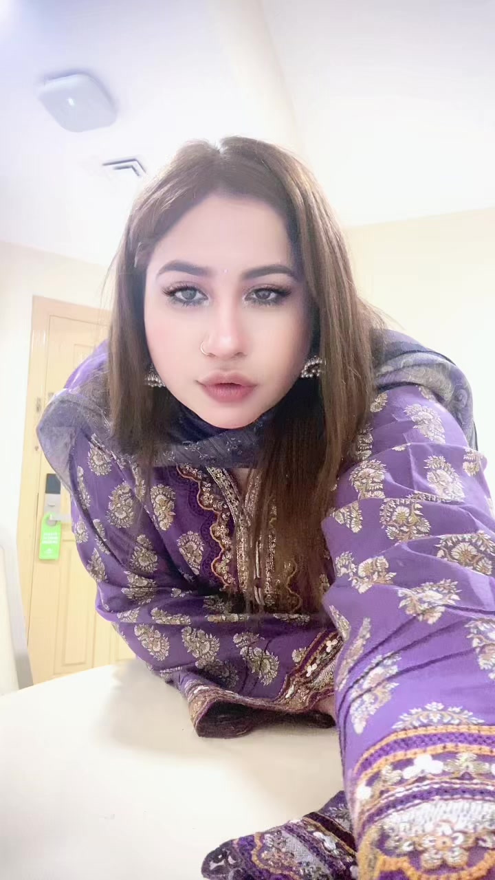 @Zara khan