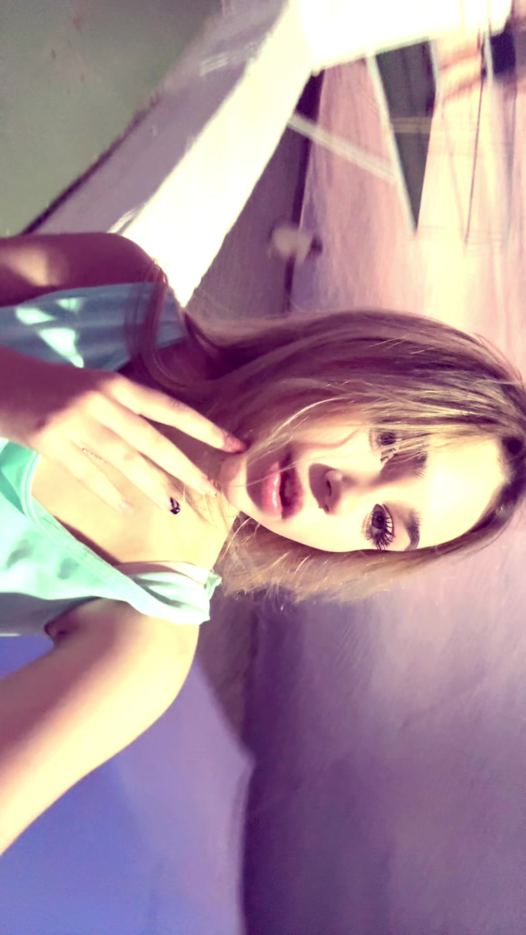 @ника бледная