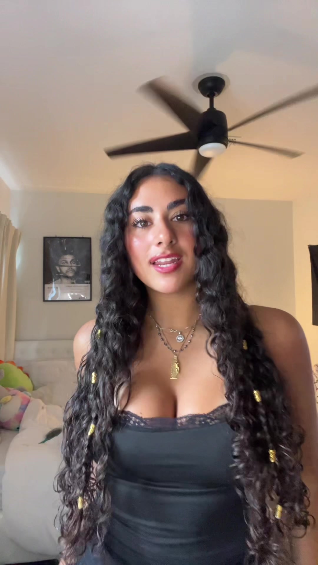 @julia ﾒ𝟶