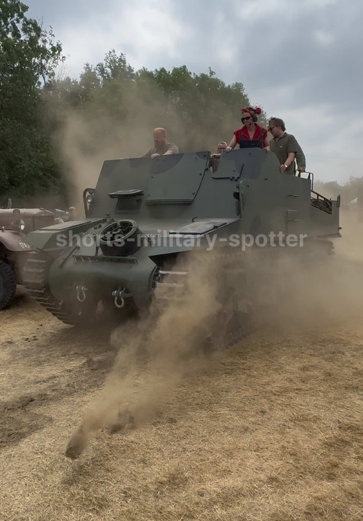 @shorts-military-spotter