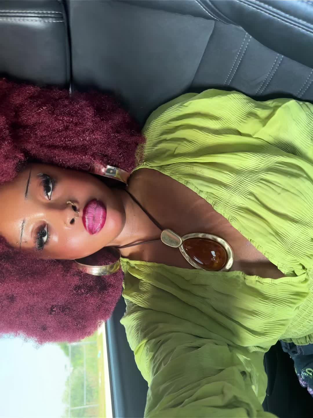 @the_girleexperience