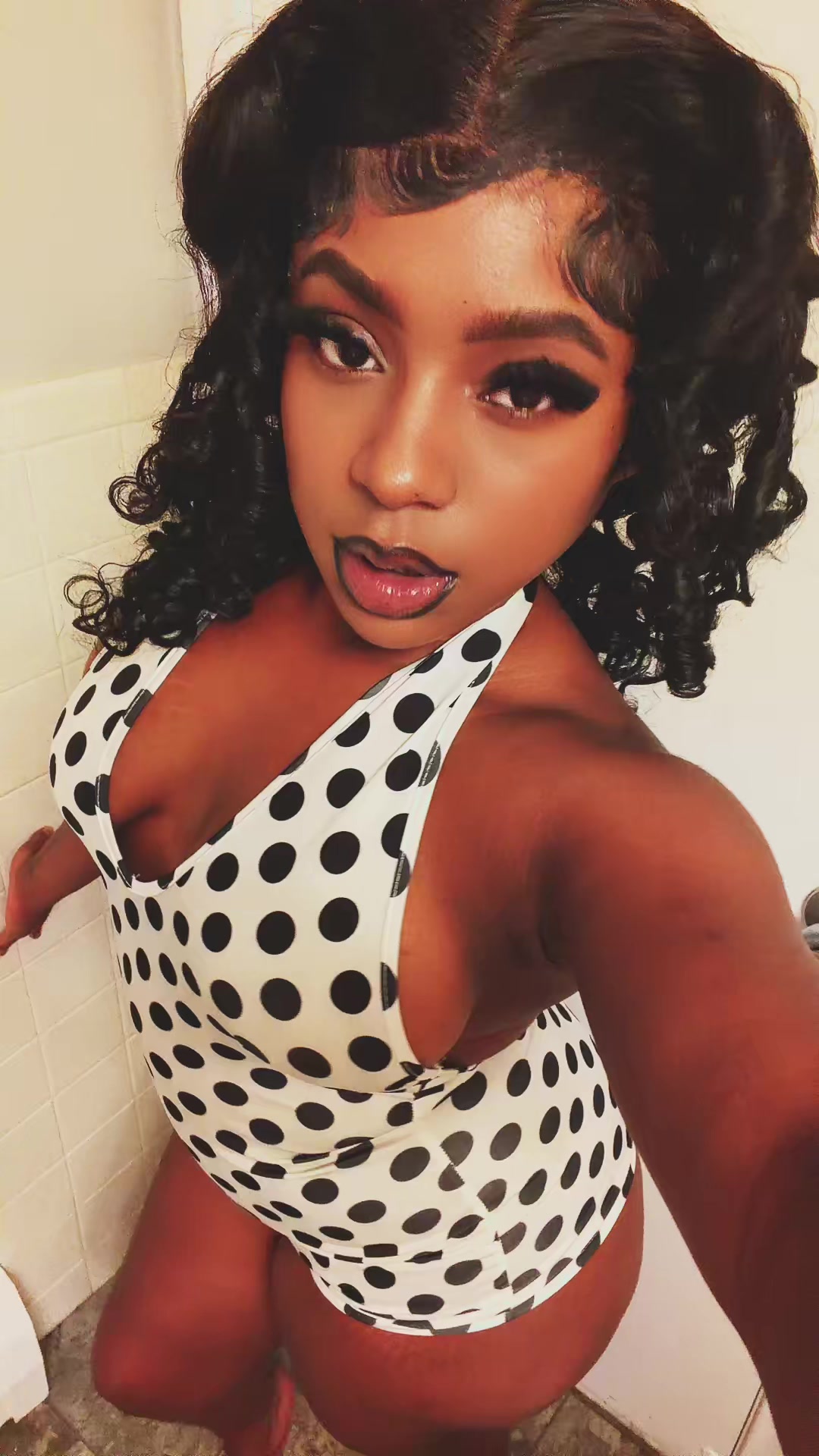 @LilBrownRidingHood