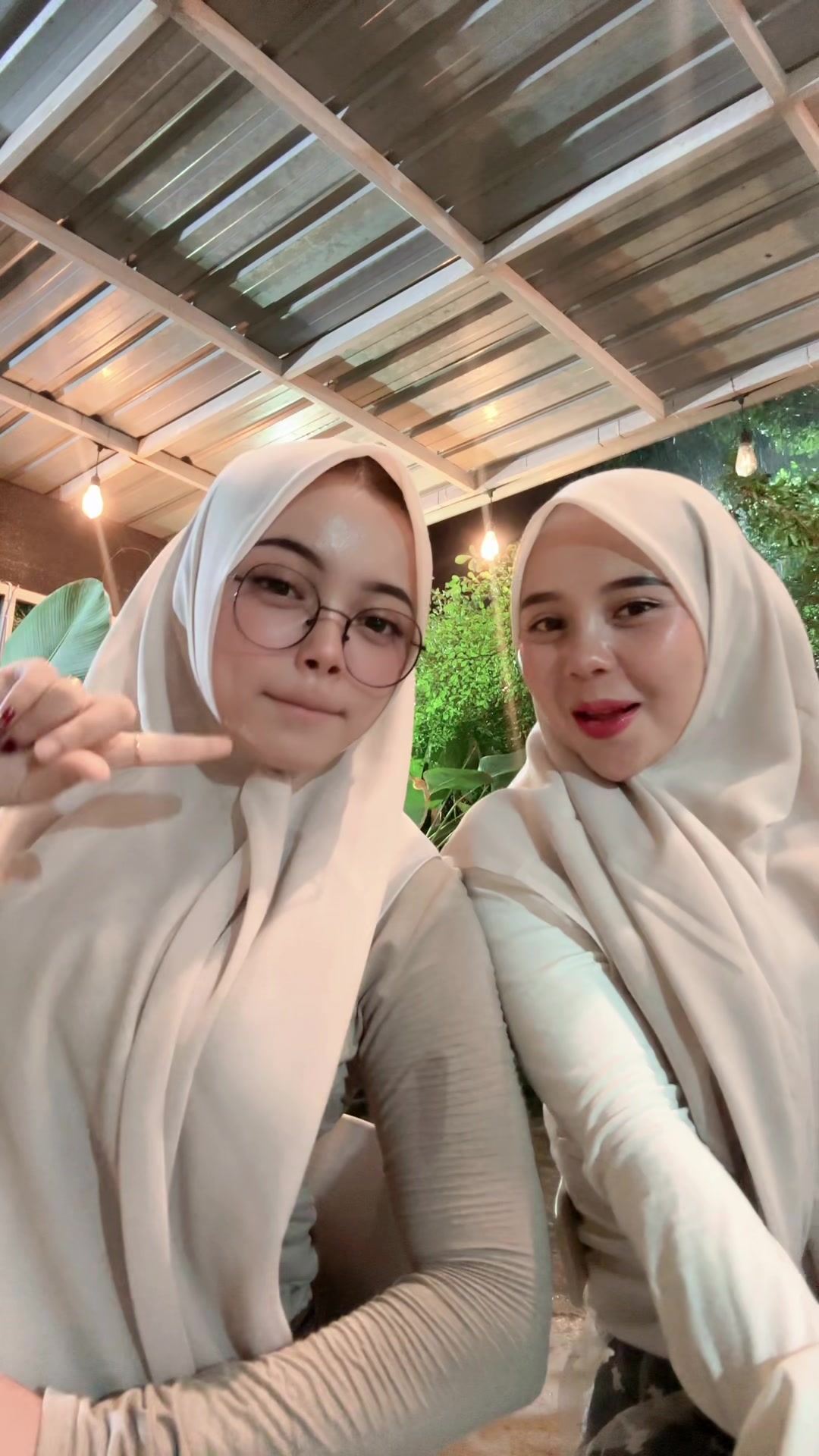 @cutkina_