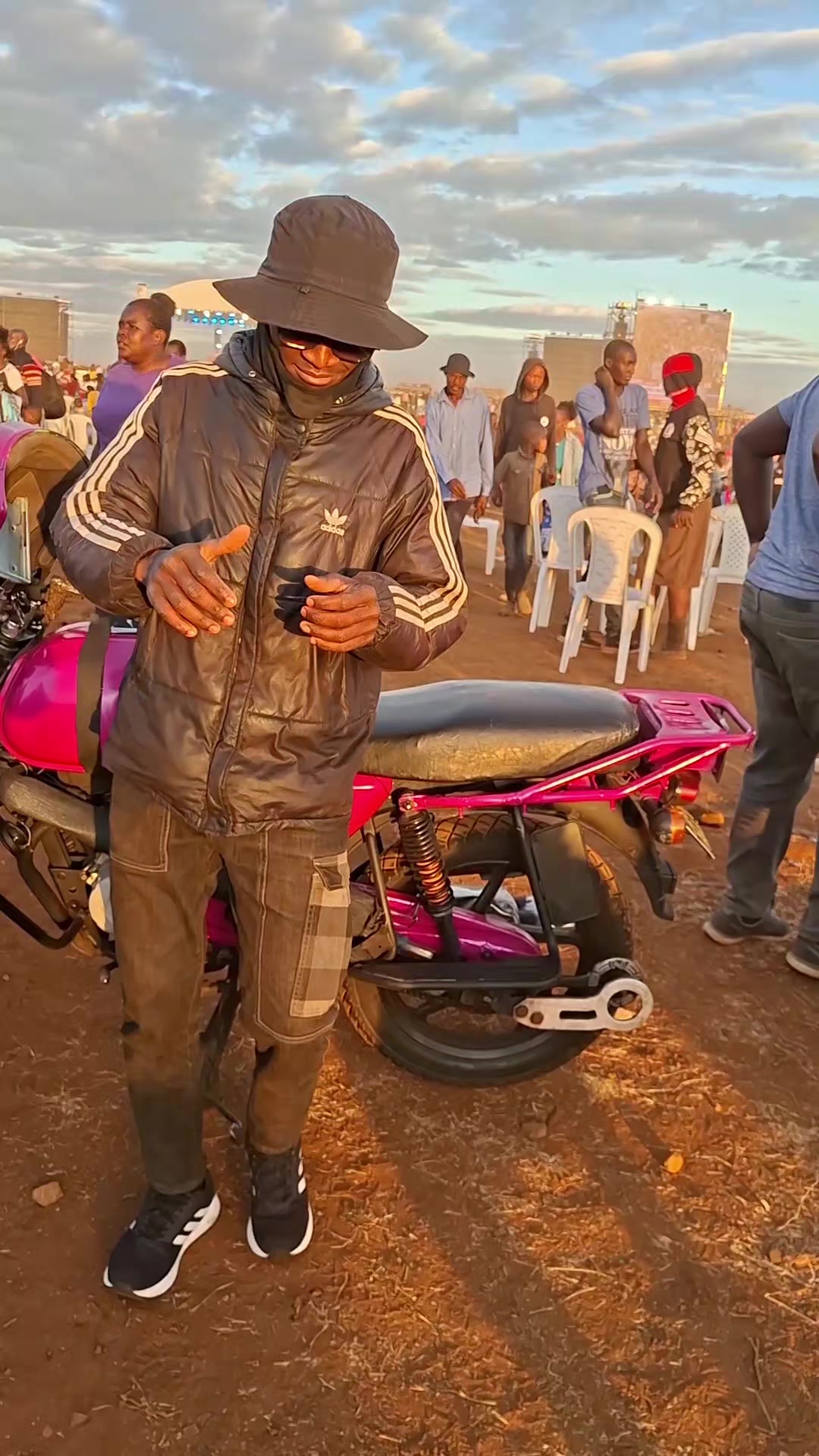 @DOLLY JOURNEY➡️🚶♂️🏍🌅🇰🇪