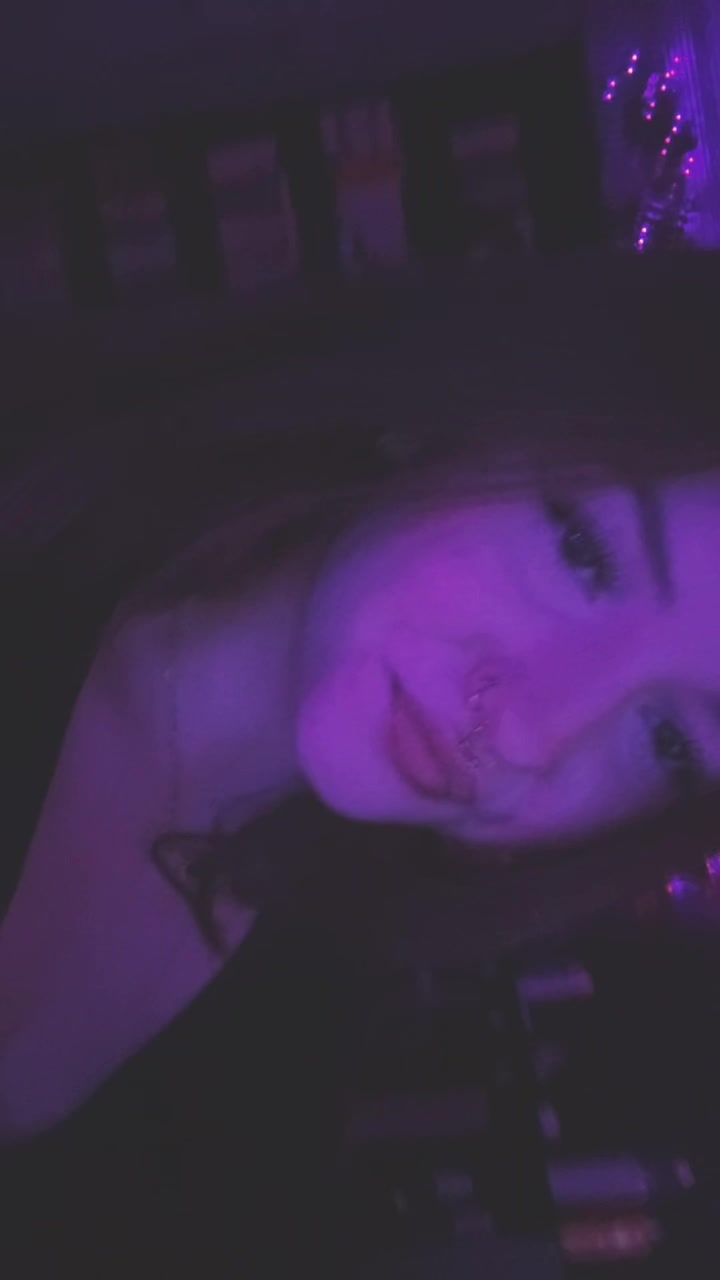 @𝓩𝓸𝓮