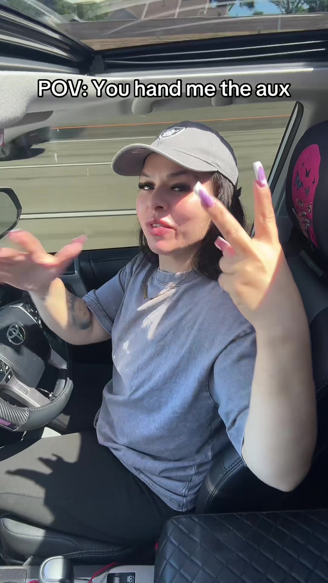 @WHOSTHATGIRLXO