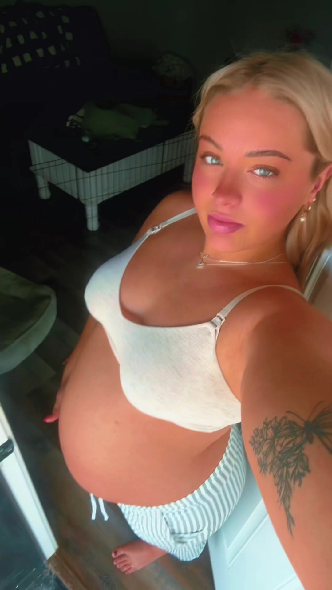 @LayniMarie♡