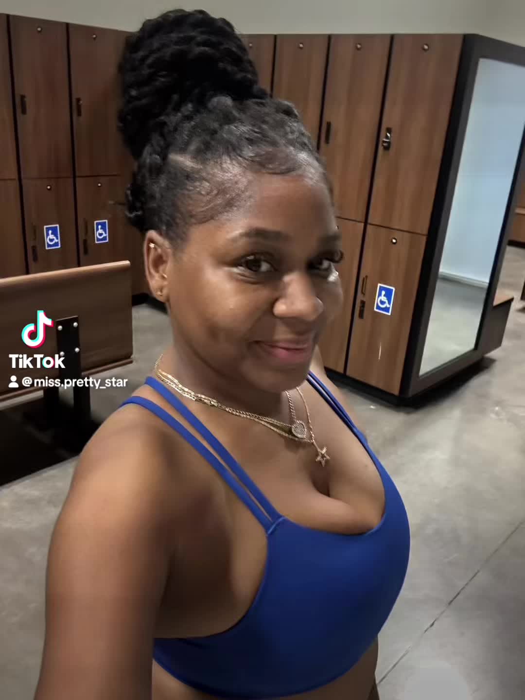 @Miss.Pretty_Star
