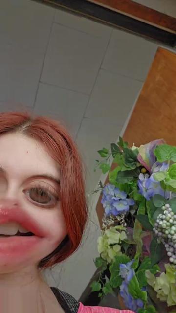 @Isabellacox