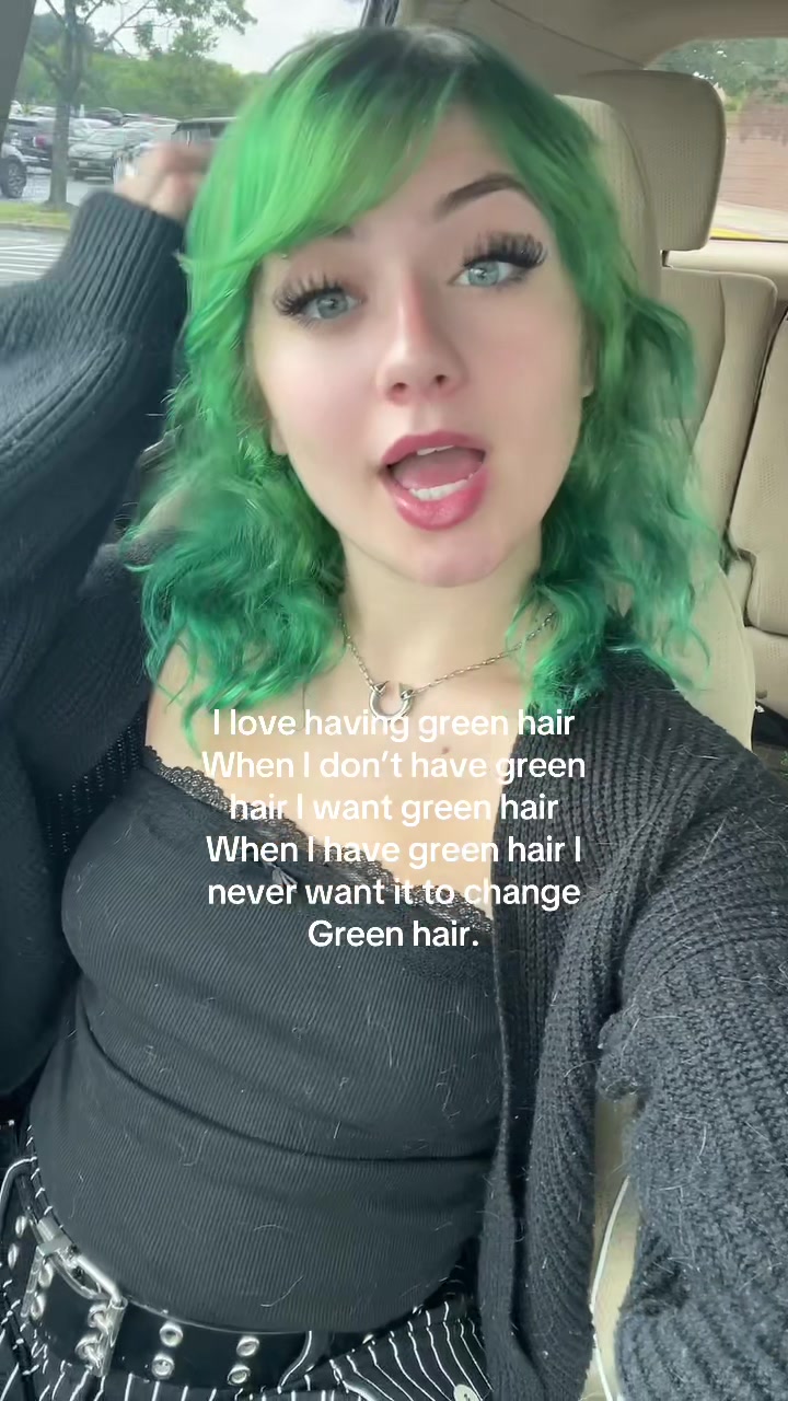 @Sarah jean 🖤