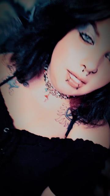 @💙🤤🥴Ğøťħîč😈vẽłmä🤭🤤💙