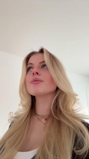 @tinaMiller98