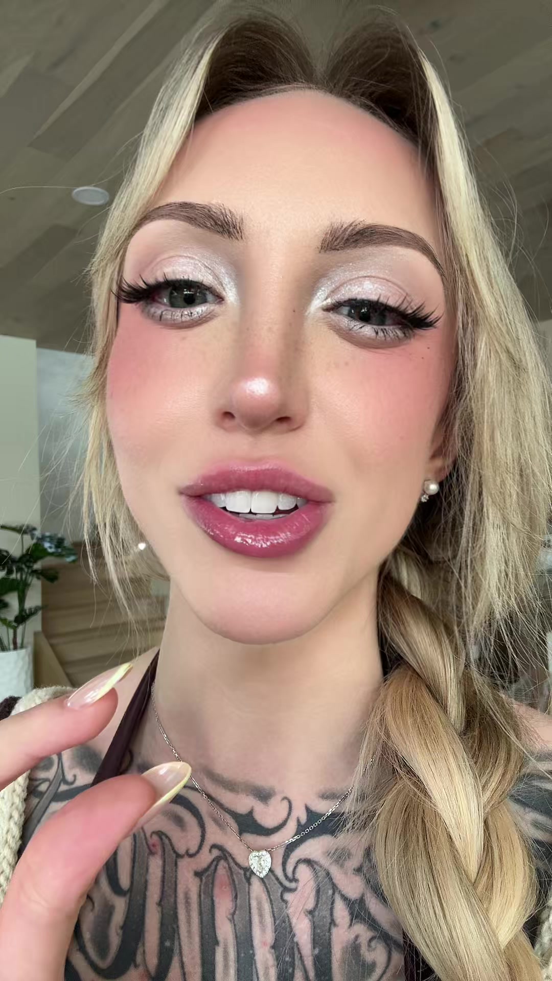 @justpeechi