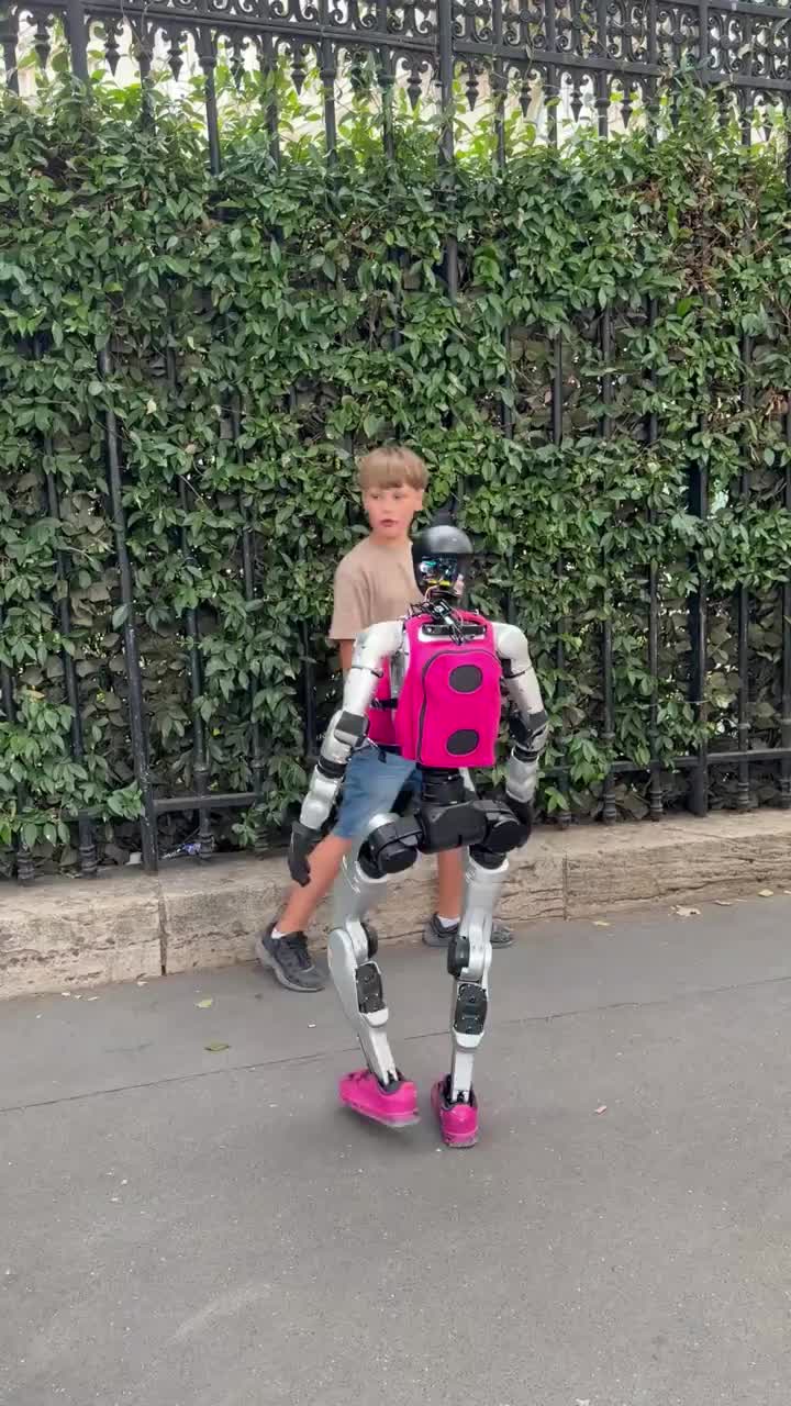 @leobot_official