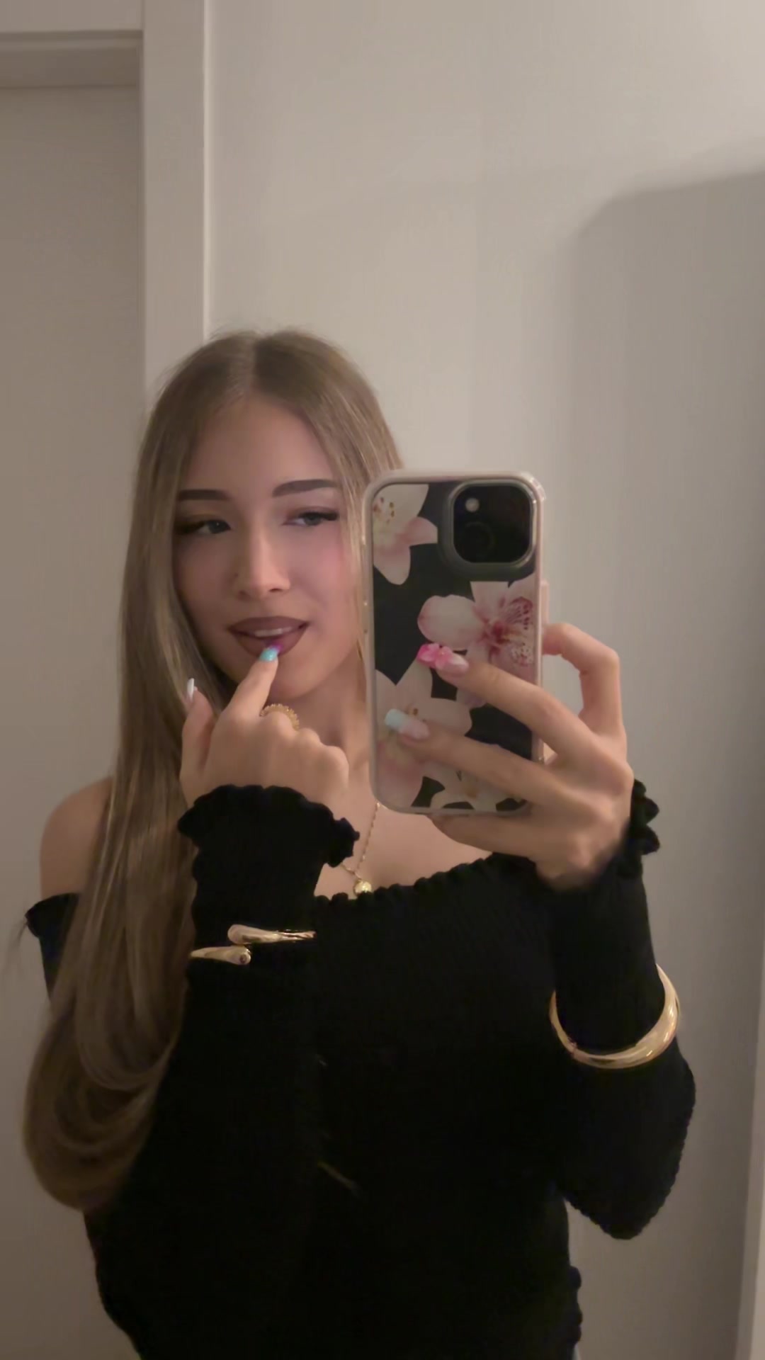 @𝓐𝓶𝓮𝓵𝓲𝓪