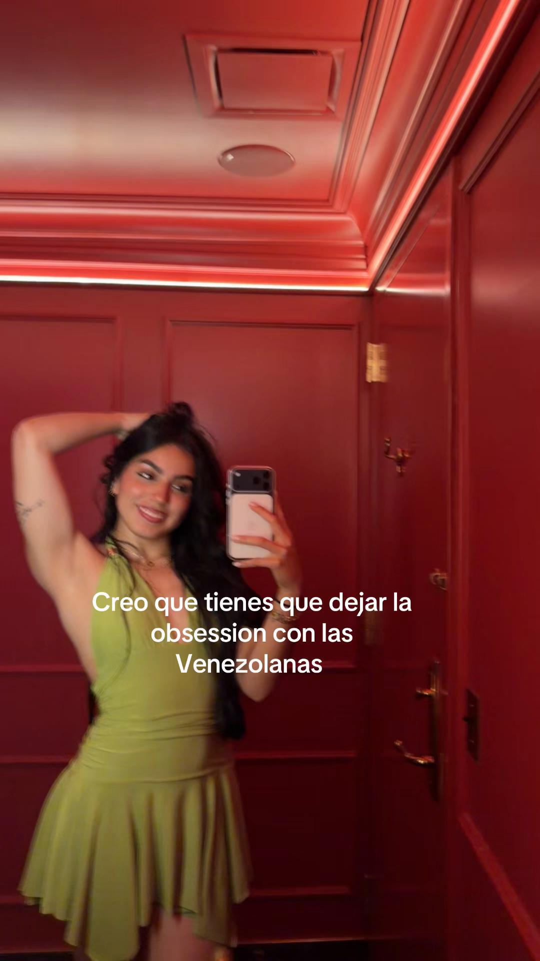 @Pelinegra
