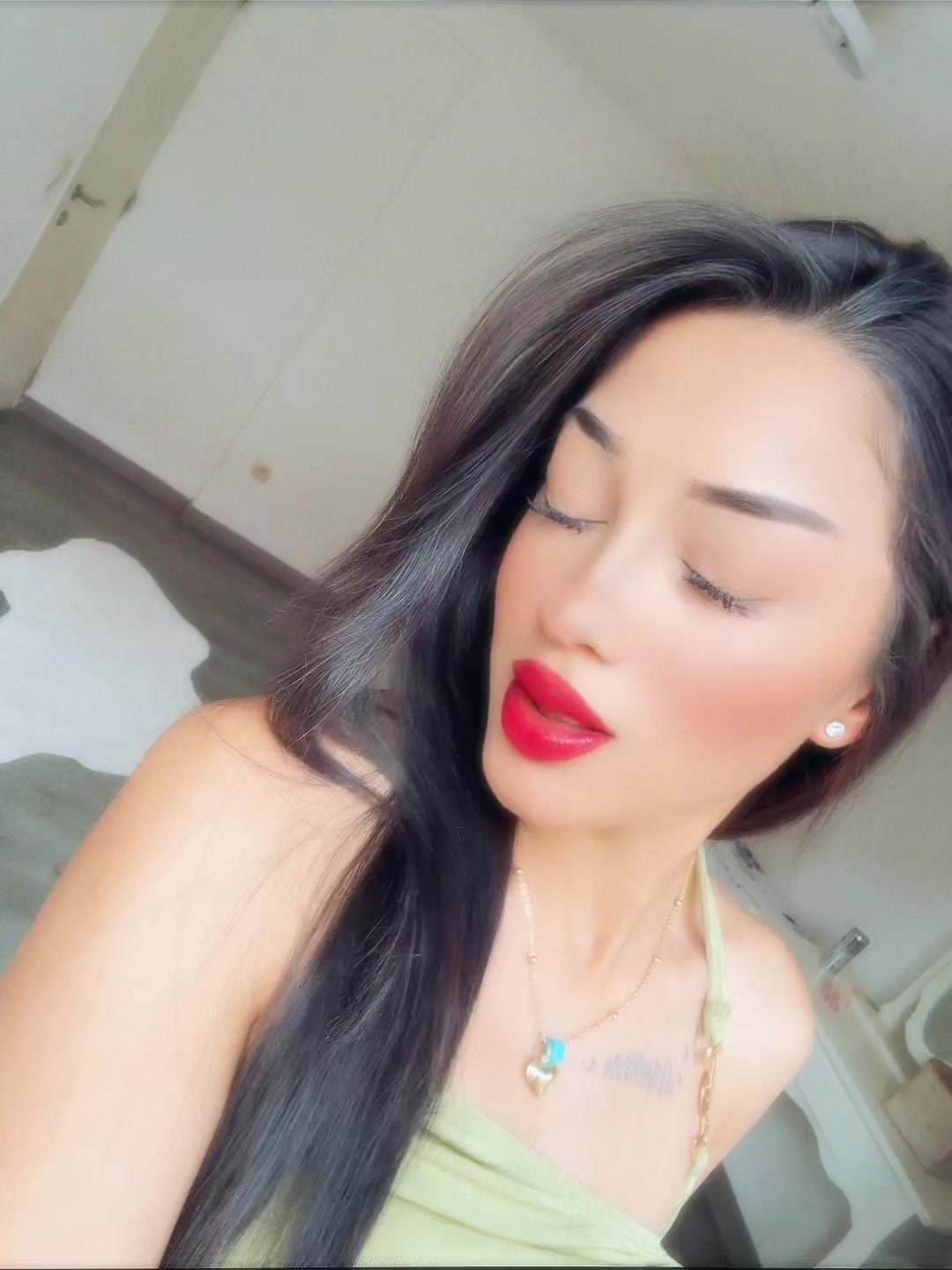@✨ S U D E ✨