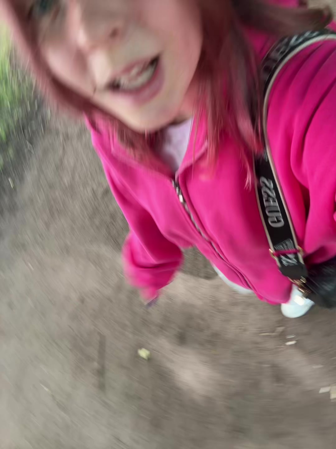 @🦖