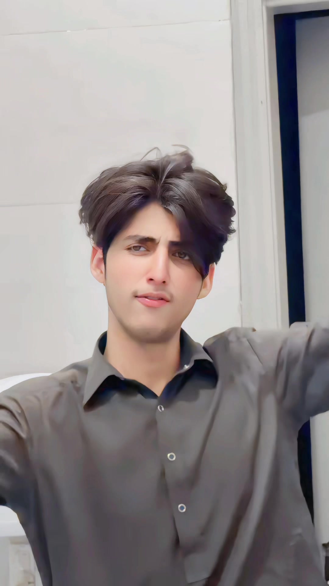 @Hassan khan live