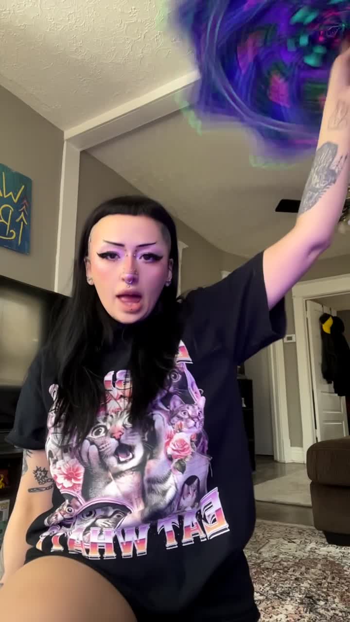 @kvltbaby 🇨🇦