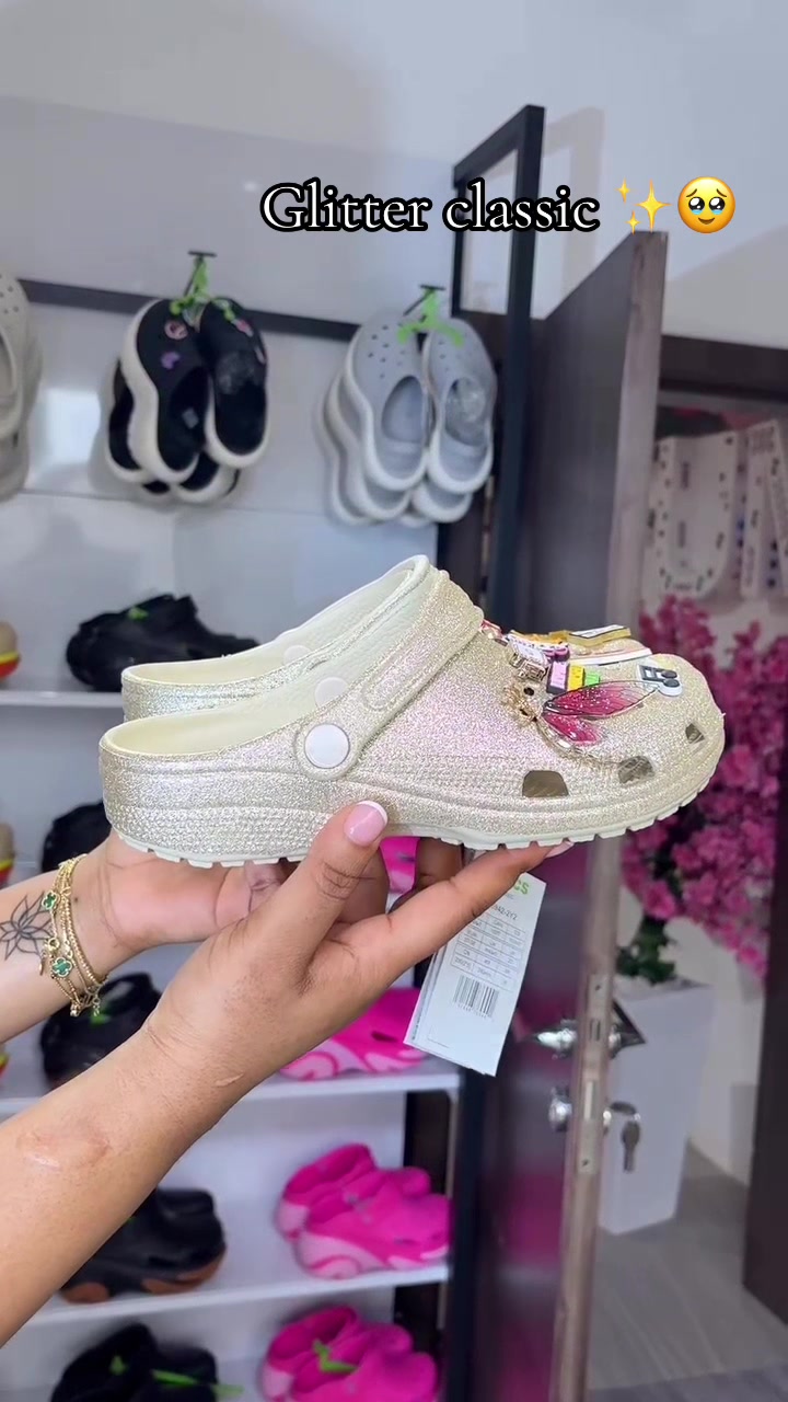 @Ari_closet🛒🔮