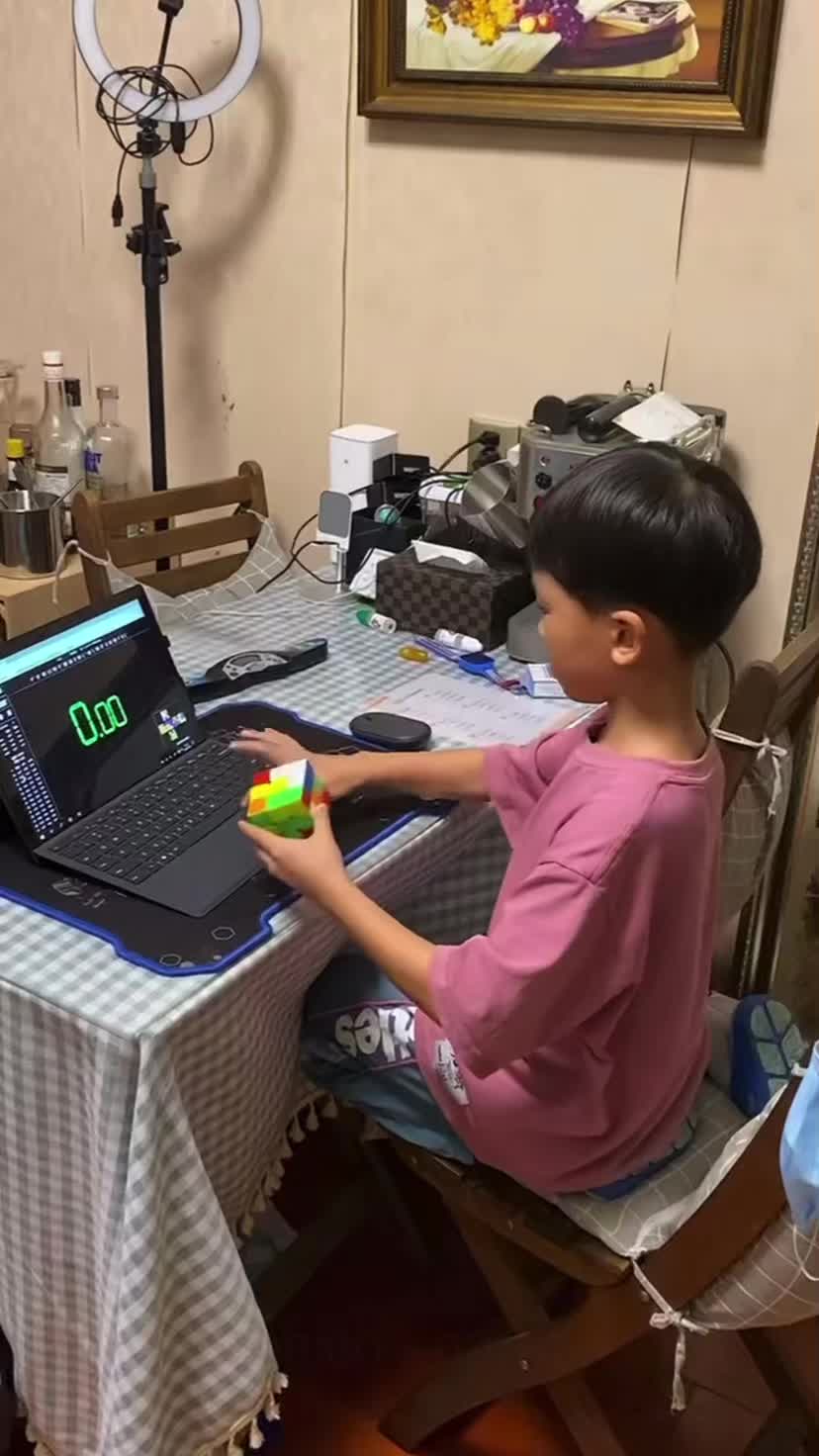 @Yiheng Wang 王艺衡 🇨🇳