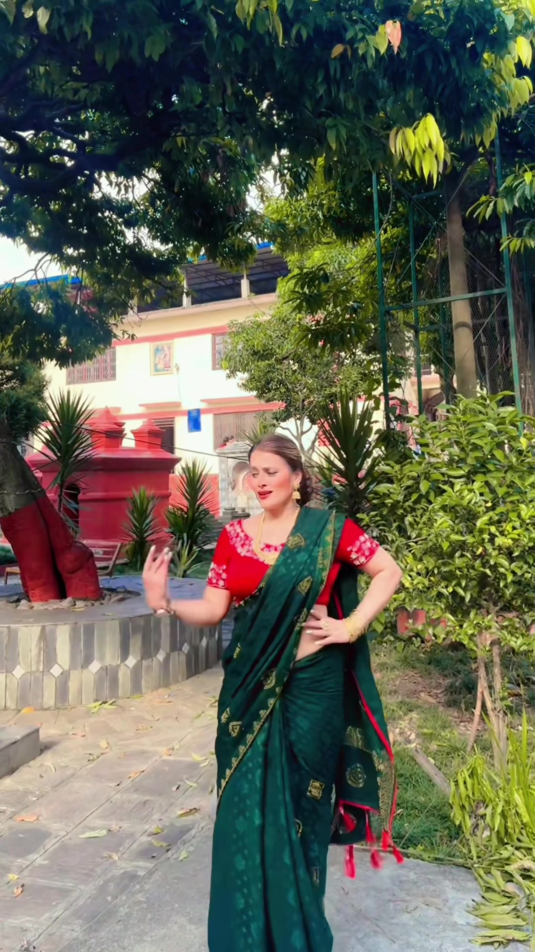 @🦋💕💛Samjhana khadka 💕💛🦋