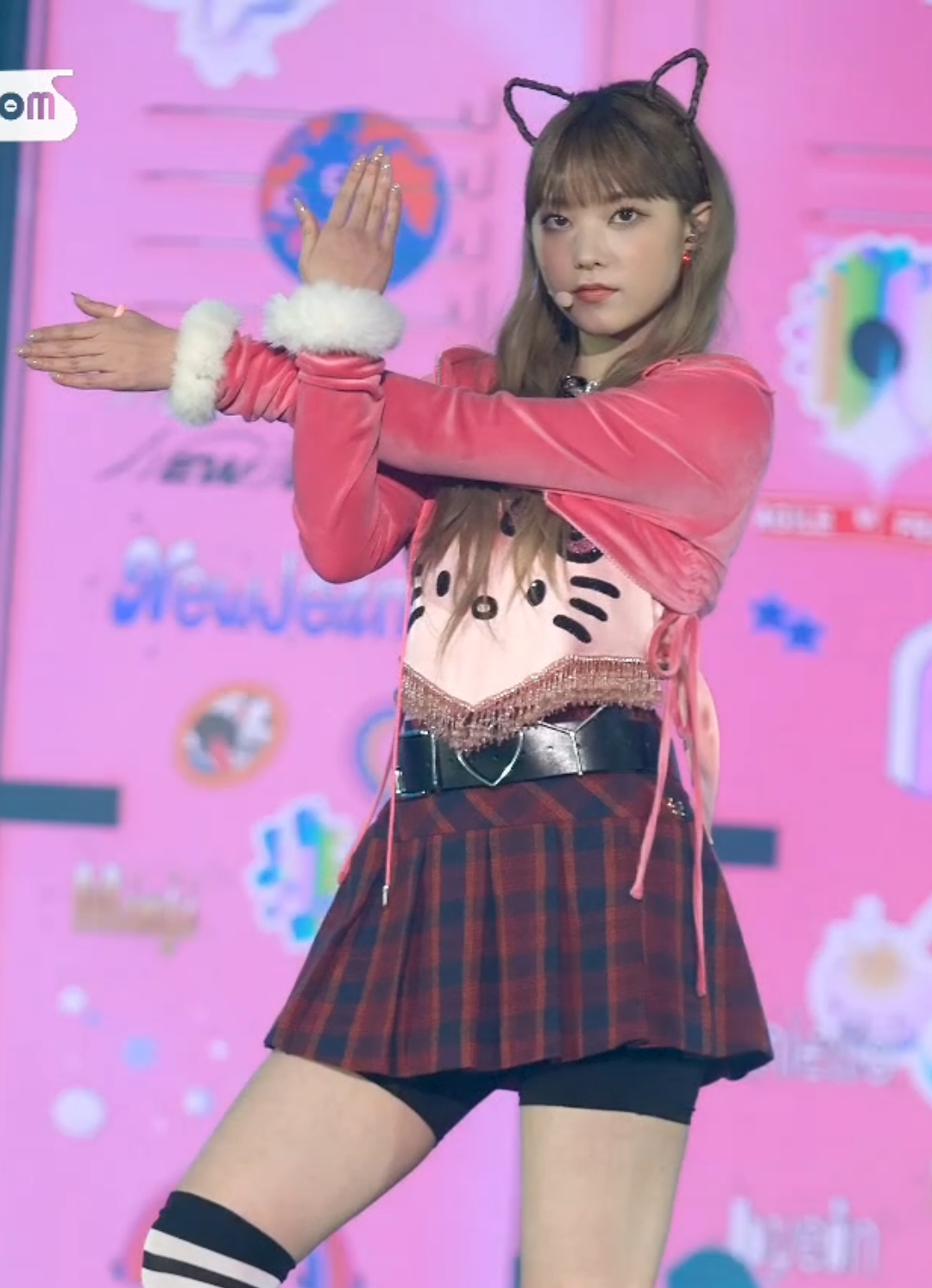 @Idolfocus╰➝ᵐᵃⁿᵘ