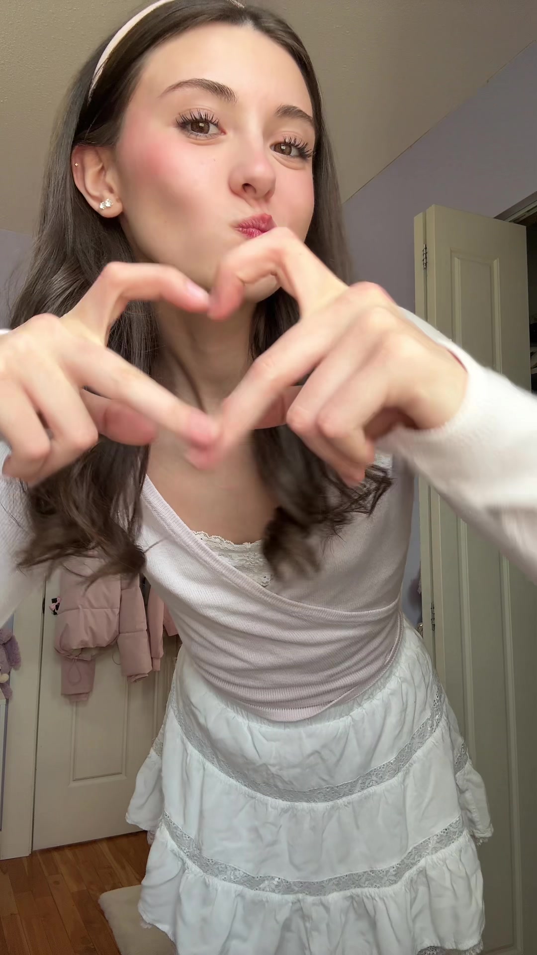@🎀~ 𝑳𝒊𝒗𝒗𝒚 ~🎀