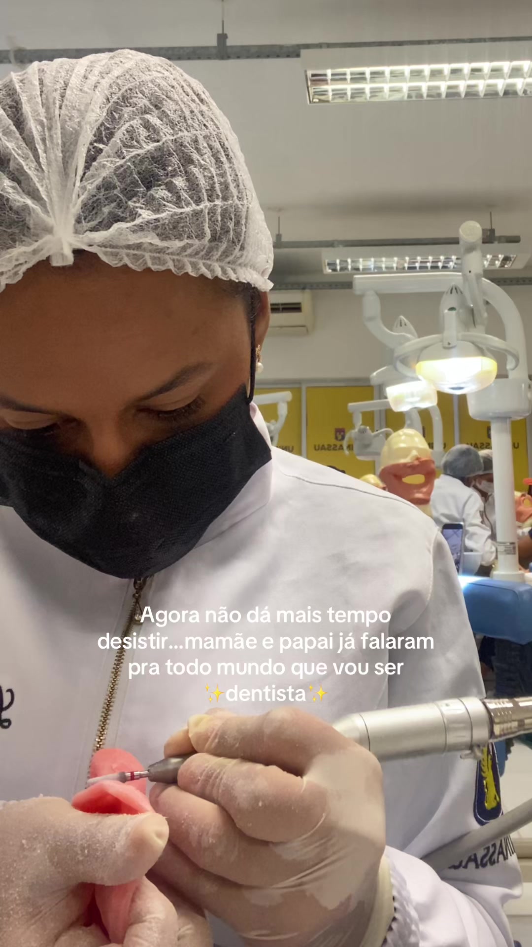 @marialorennaa_