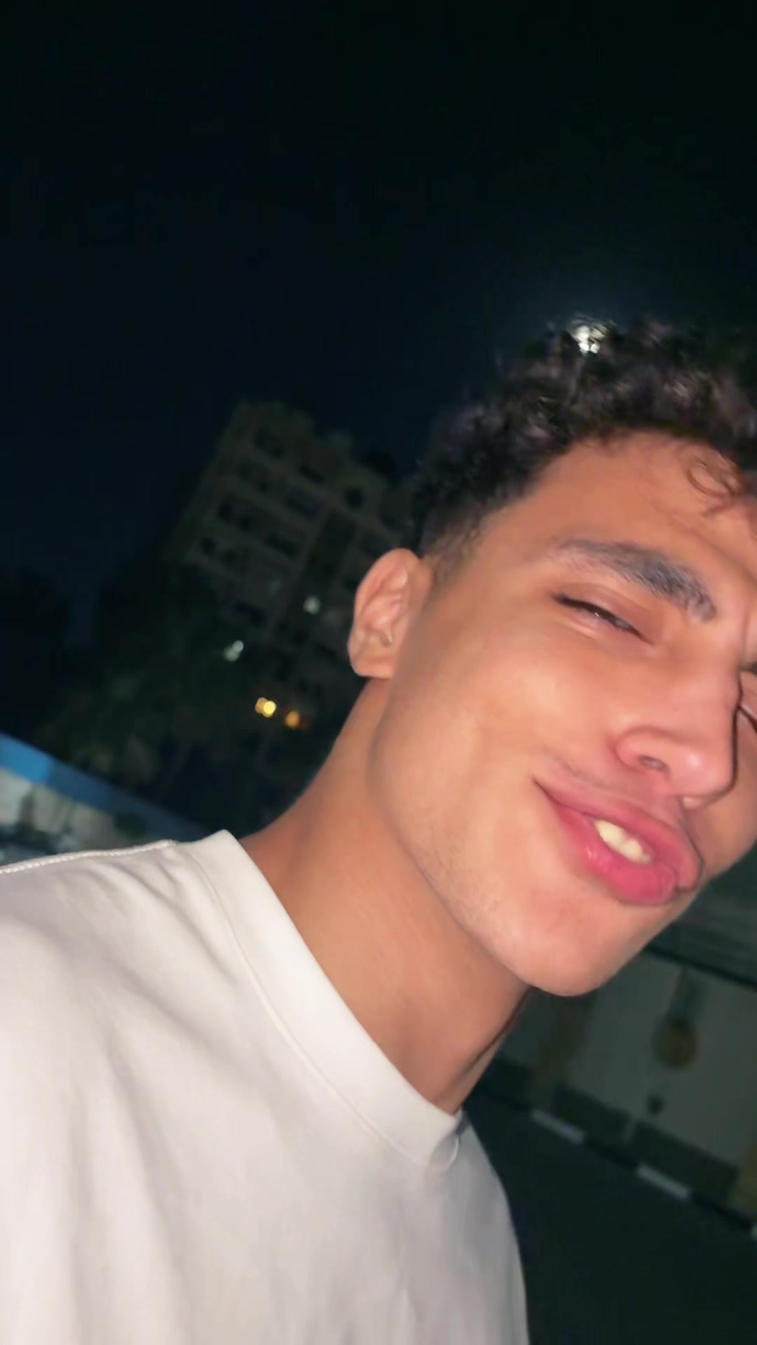 @عمو زين الجارحي 🤨☝🏻