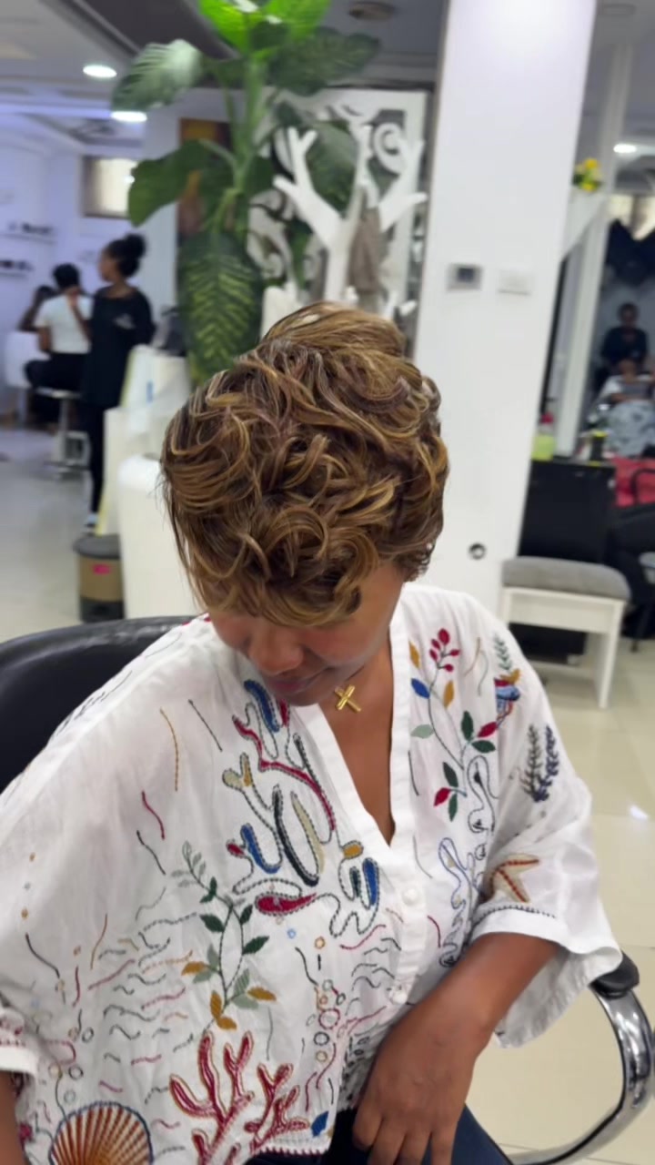 @Naty professional salon