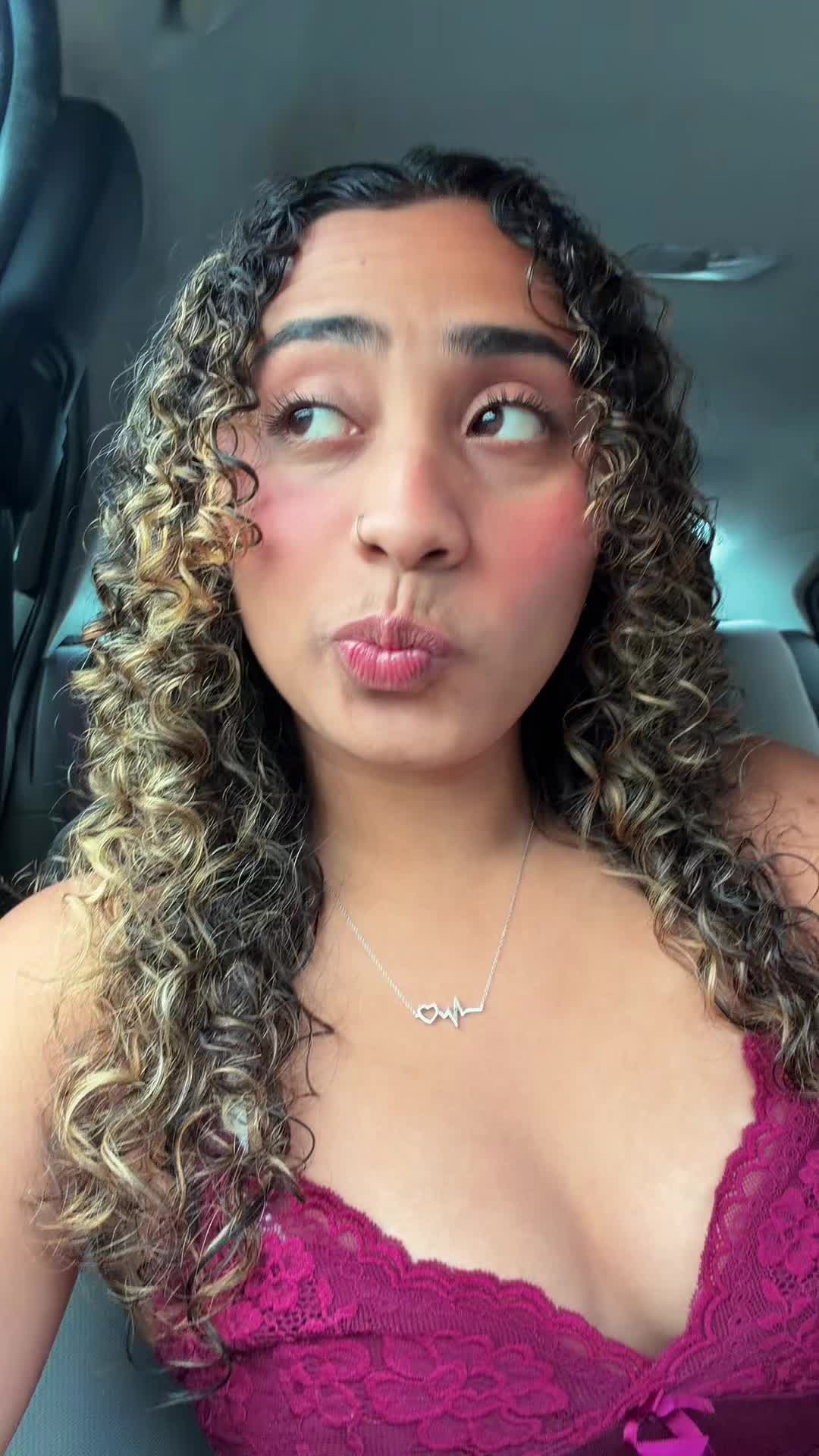 @niahunter_