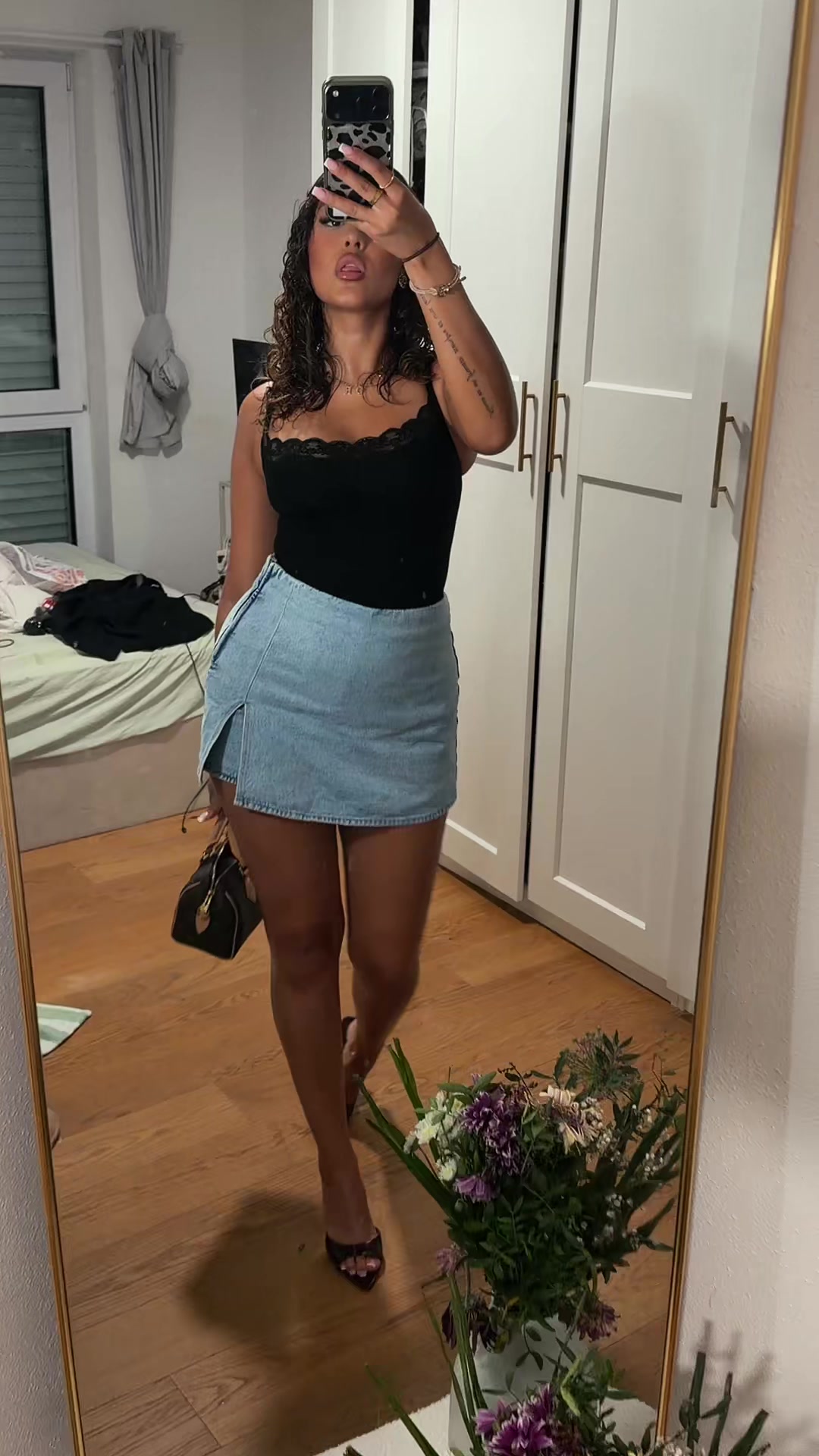 @mya