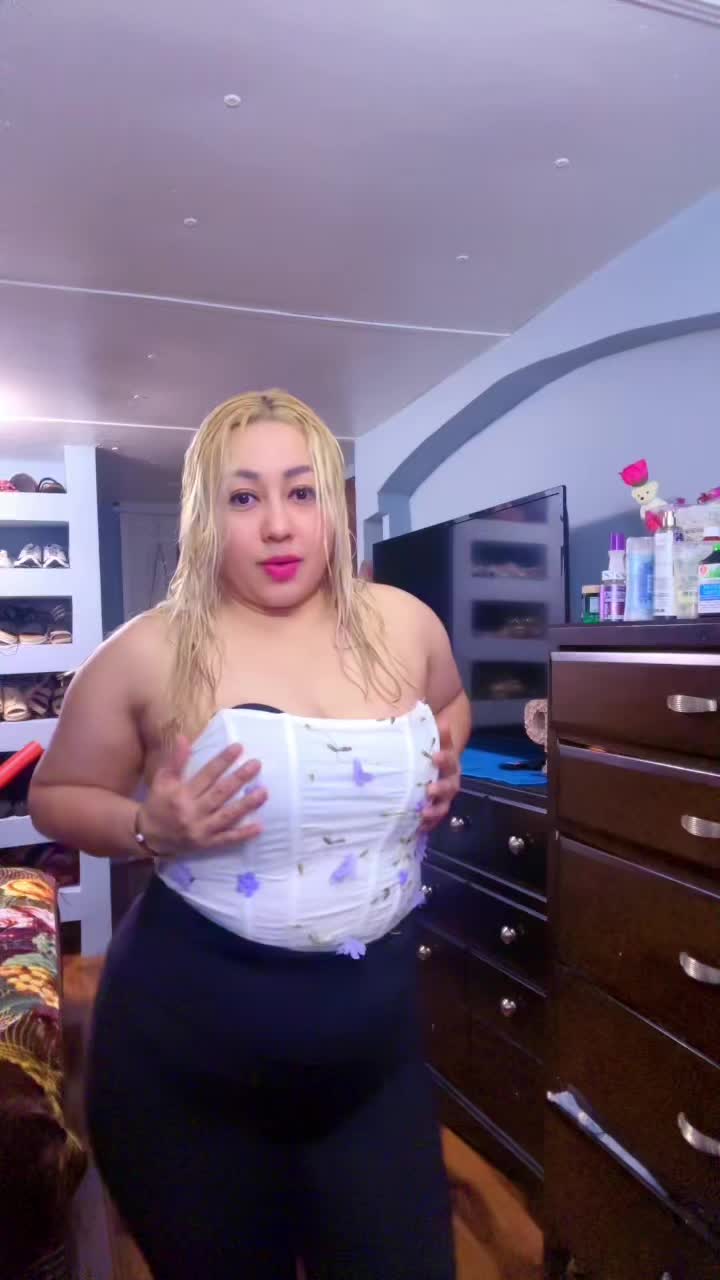 @Paty504🇭🇳👑💵🐎🦊