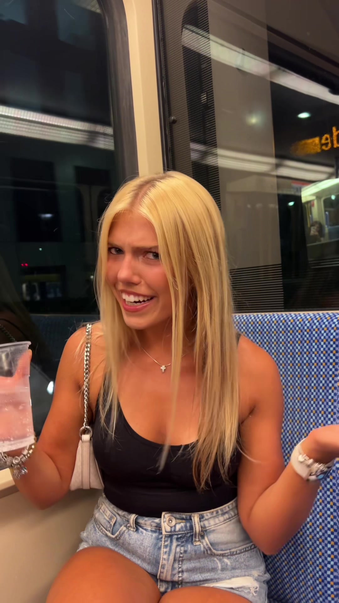 @sinaangelina