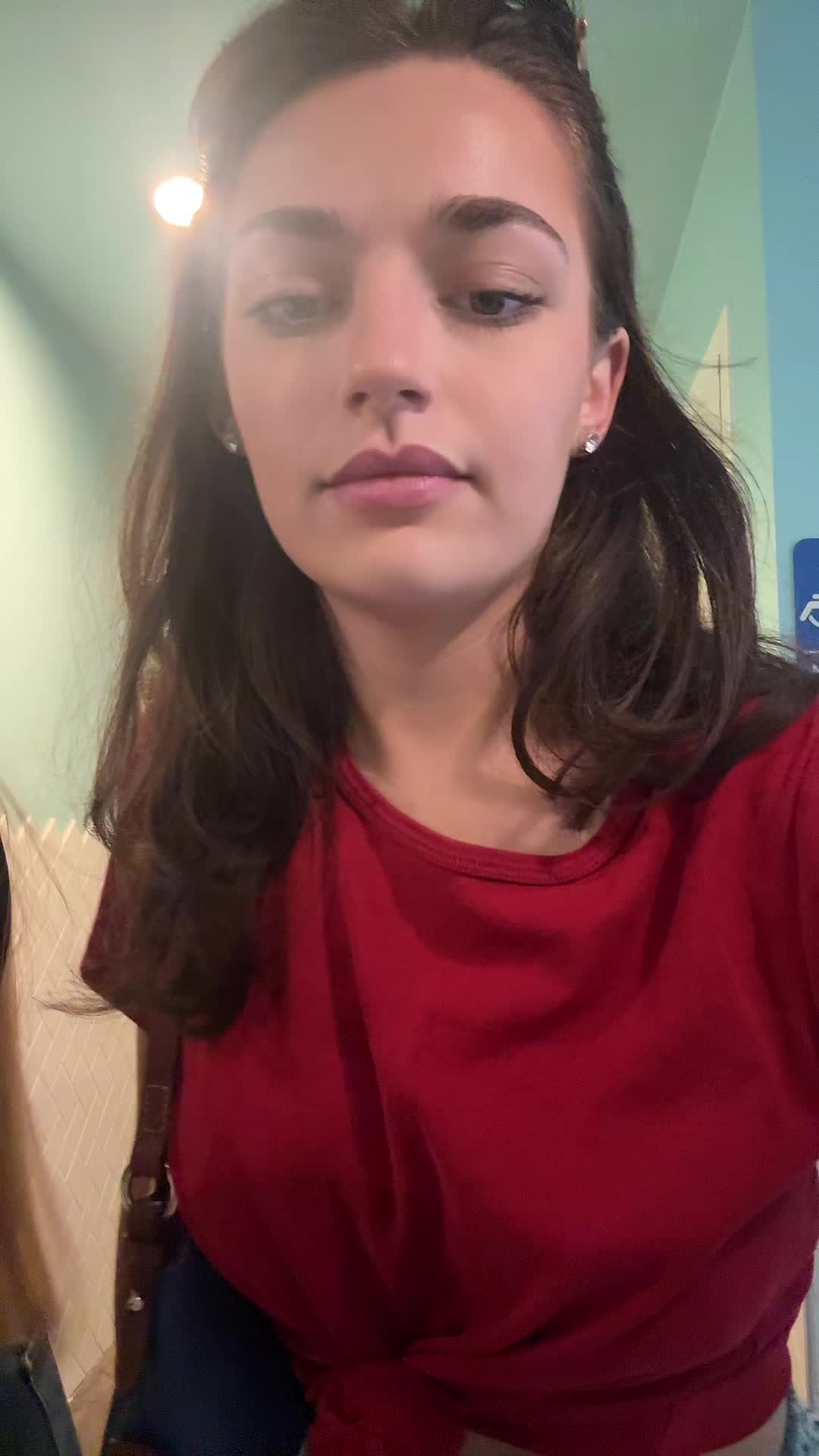 @baileybreenn