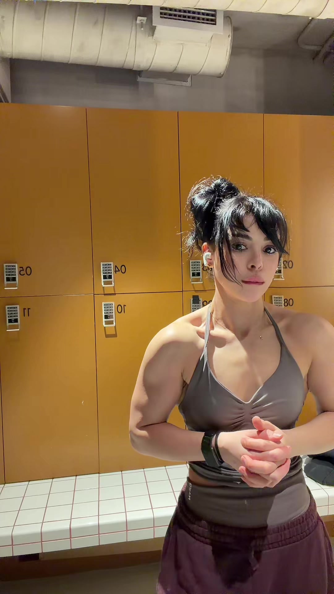 @ساره