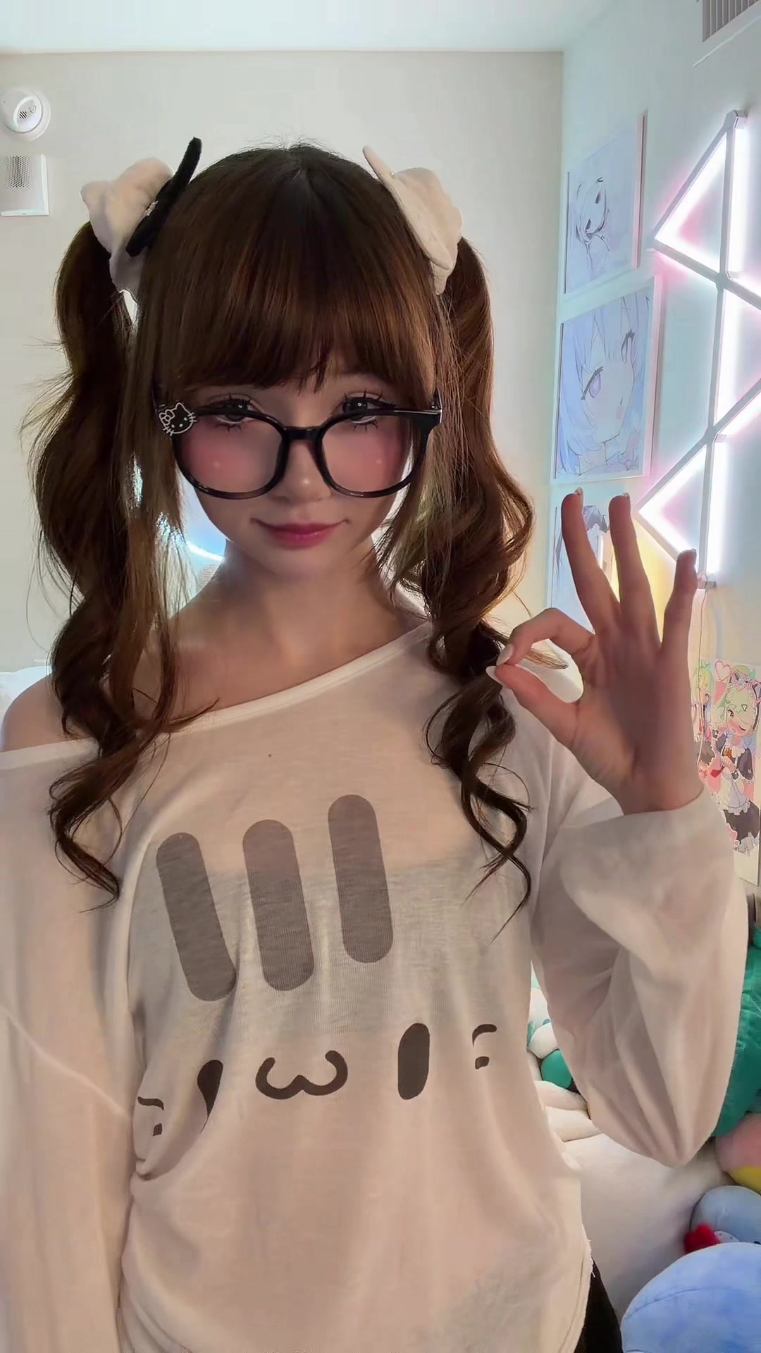 @tay ໒꒱ ‧₊