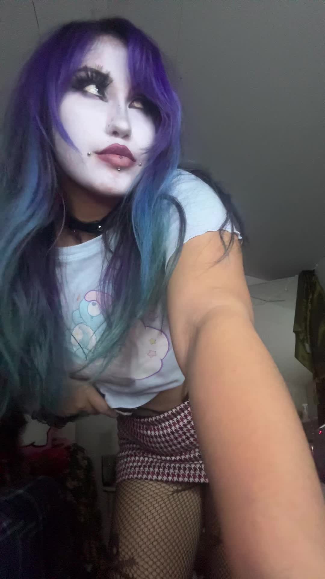 @🧚🏼&zwj;♂️