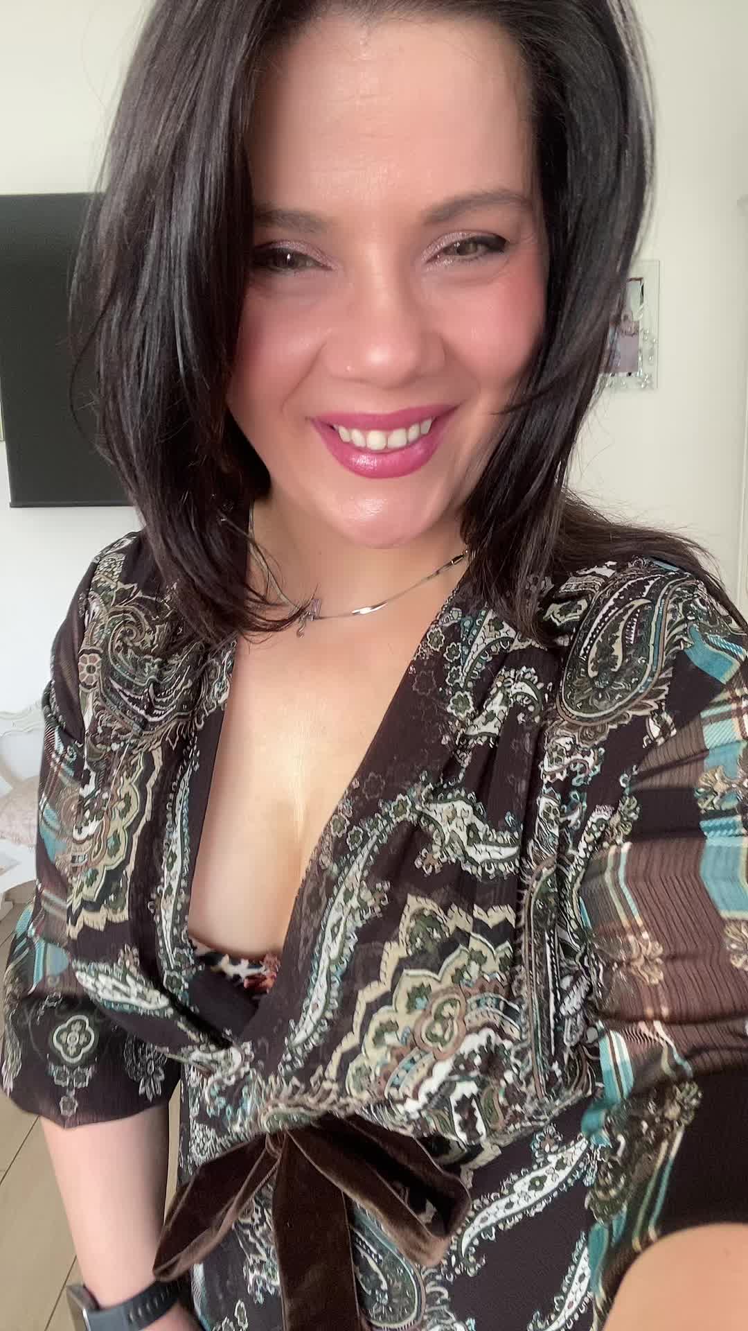 @MiKI 🌸🌹🌹🌹