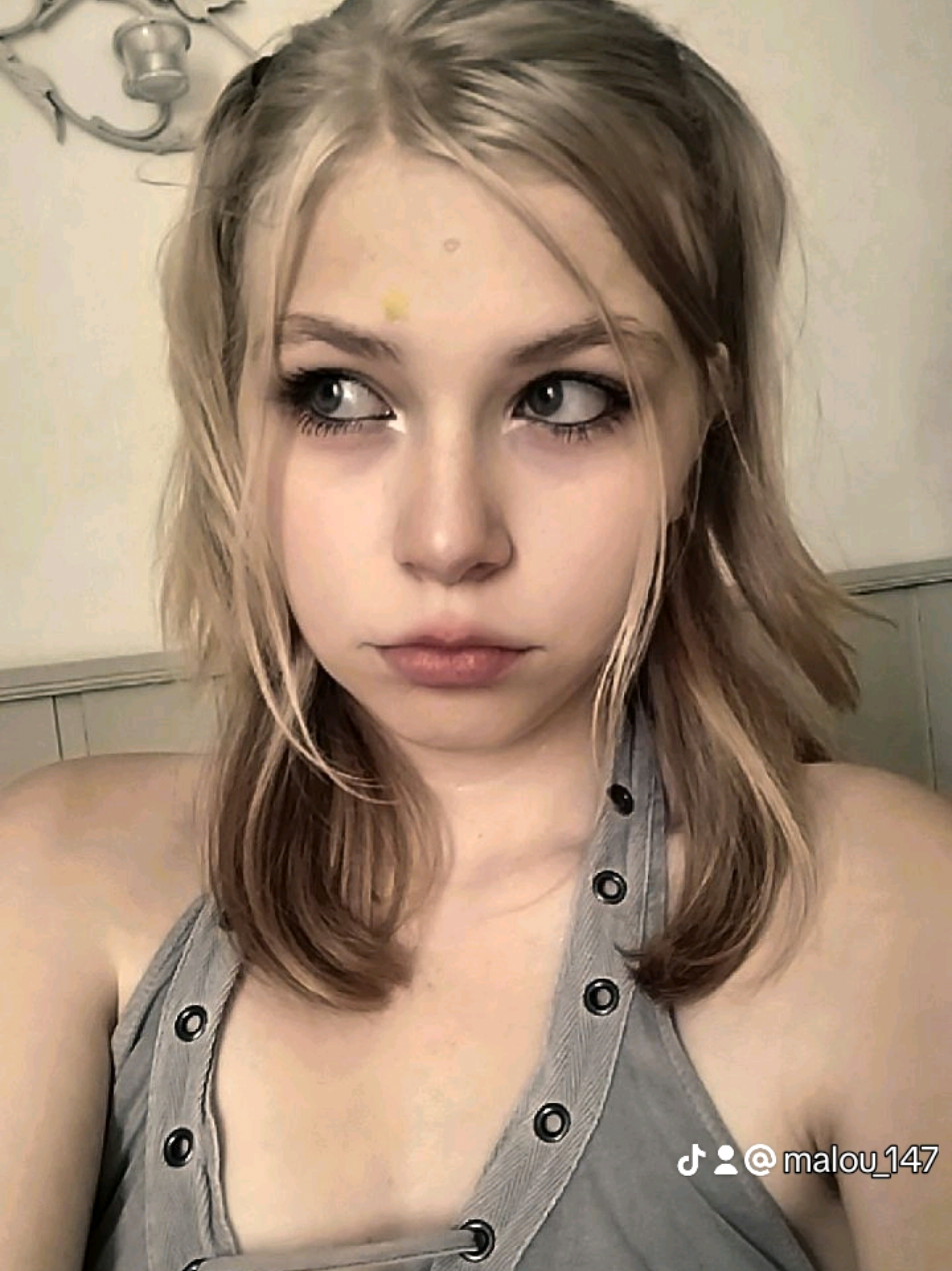 @Maëlle 🍒