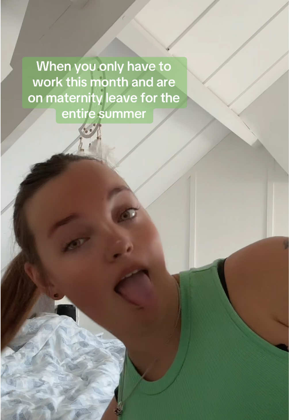 @Chlo&euml;